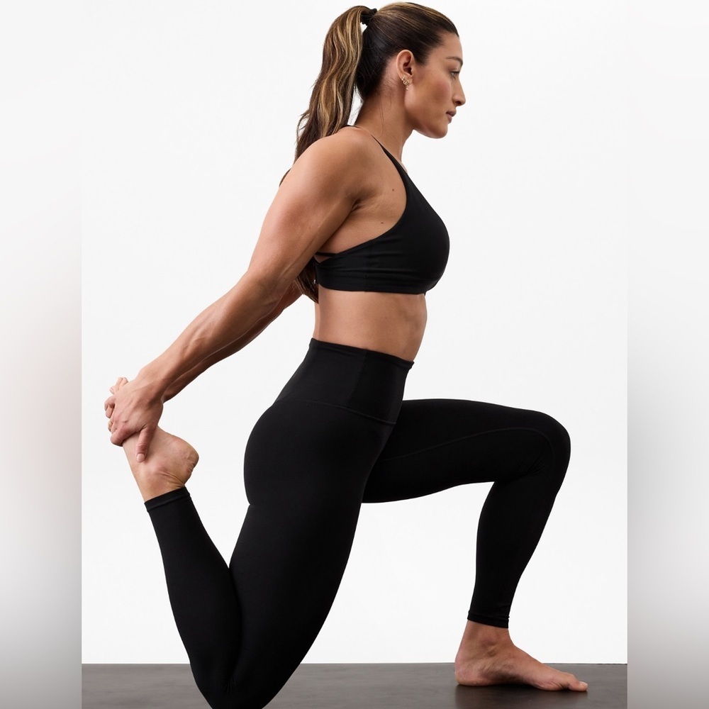 NWT Athleta Black Ultra High Rise Elation Tight size Small